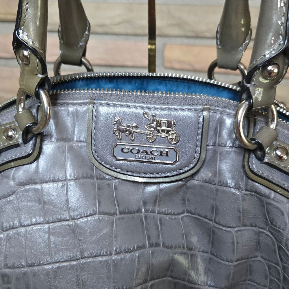 🐢 COACH Sophia. Gray Croc Embossed Chain Link Versitile Bag - Picture 4 of 14